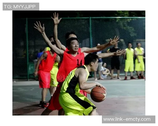 克尼佩尔赞赛恩詹姆斯智慧与力量并存展现篮球智商与实力的完美结合